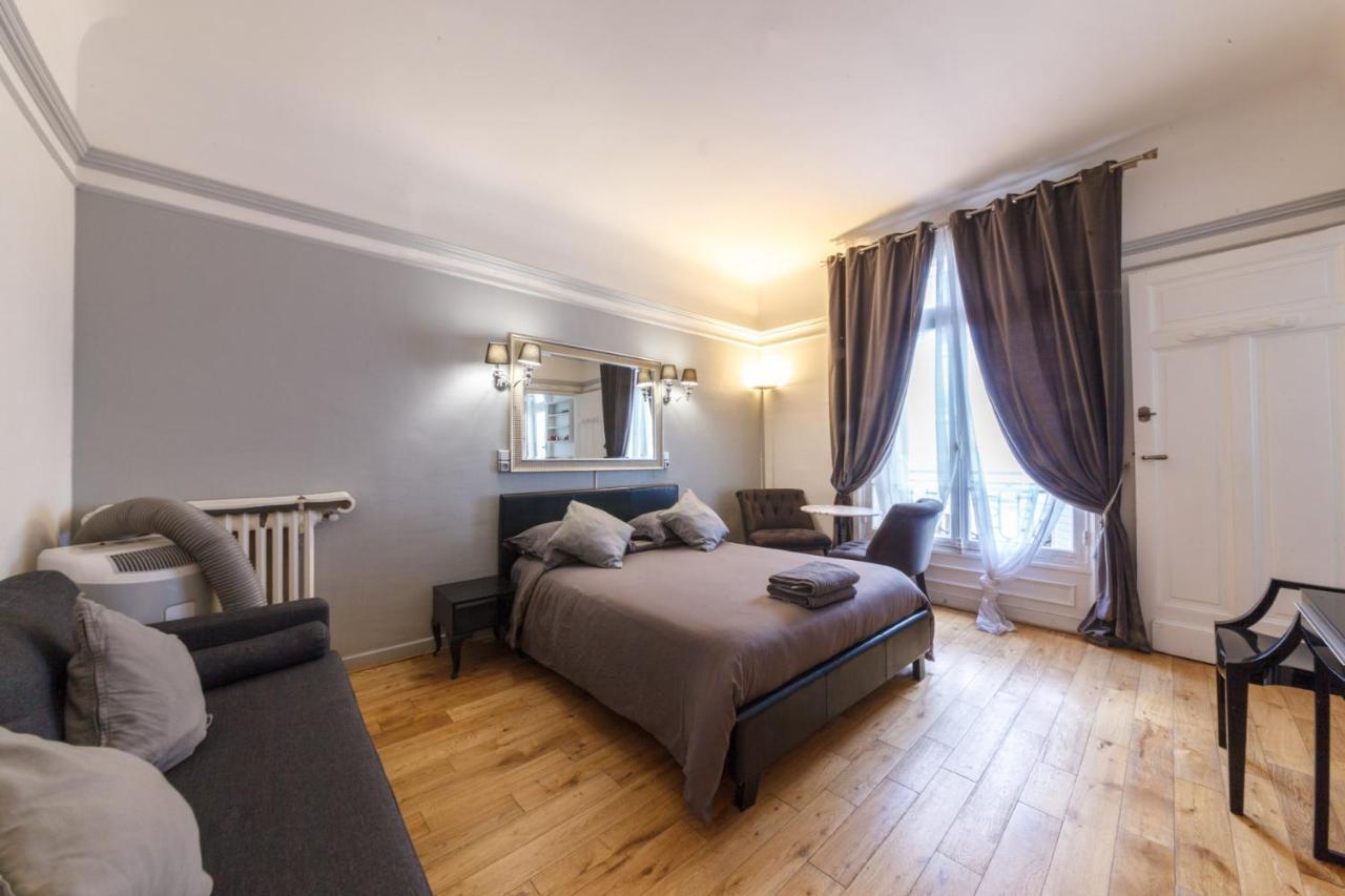 Апартаменты Private Studio - Avenue Des Champs-Elysees Париж Экстерьер фото